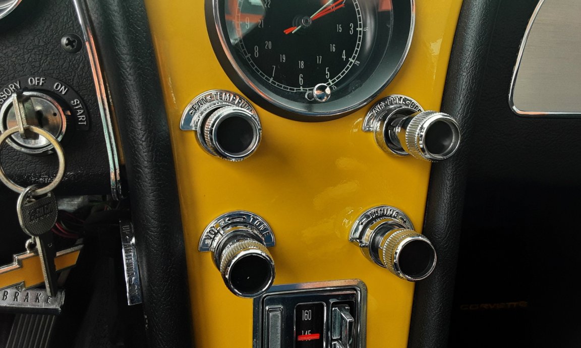 Chevrolet Corvette - Photo 17