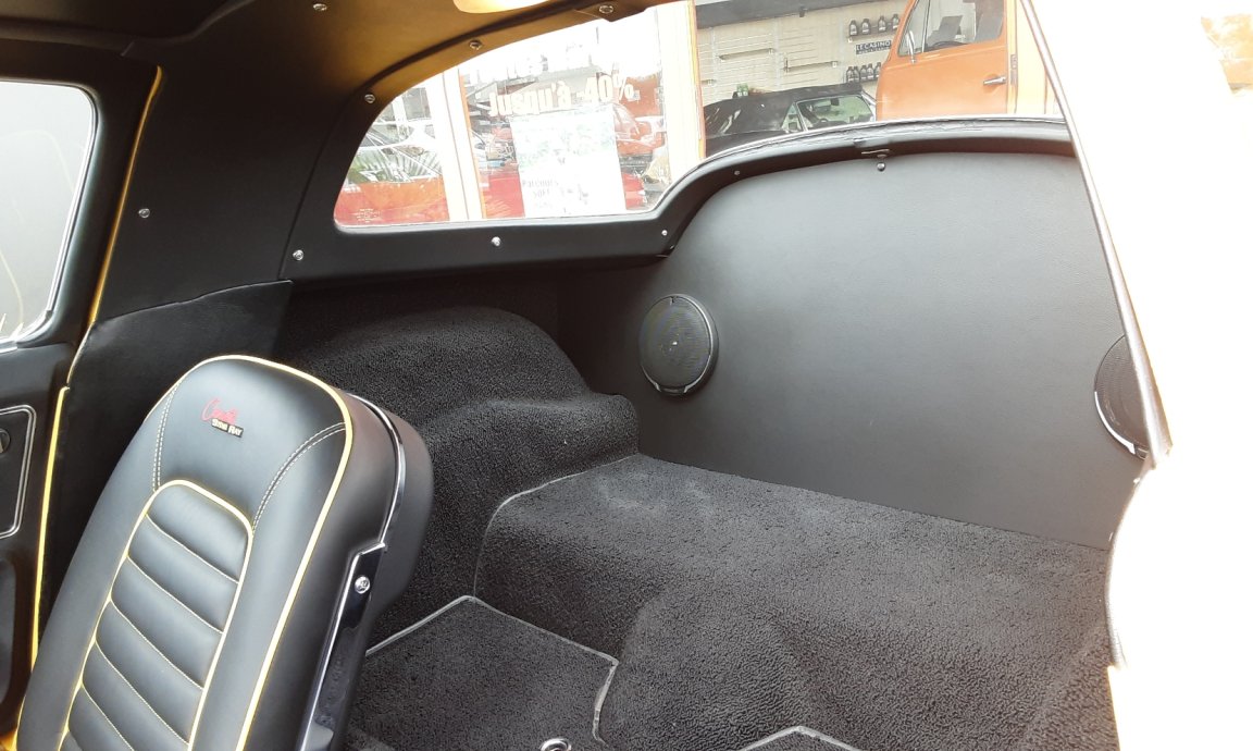 Chevrolet Corvette - Photo 22