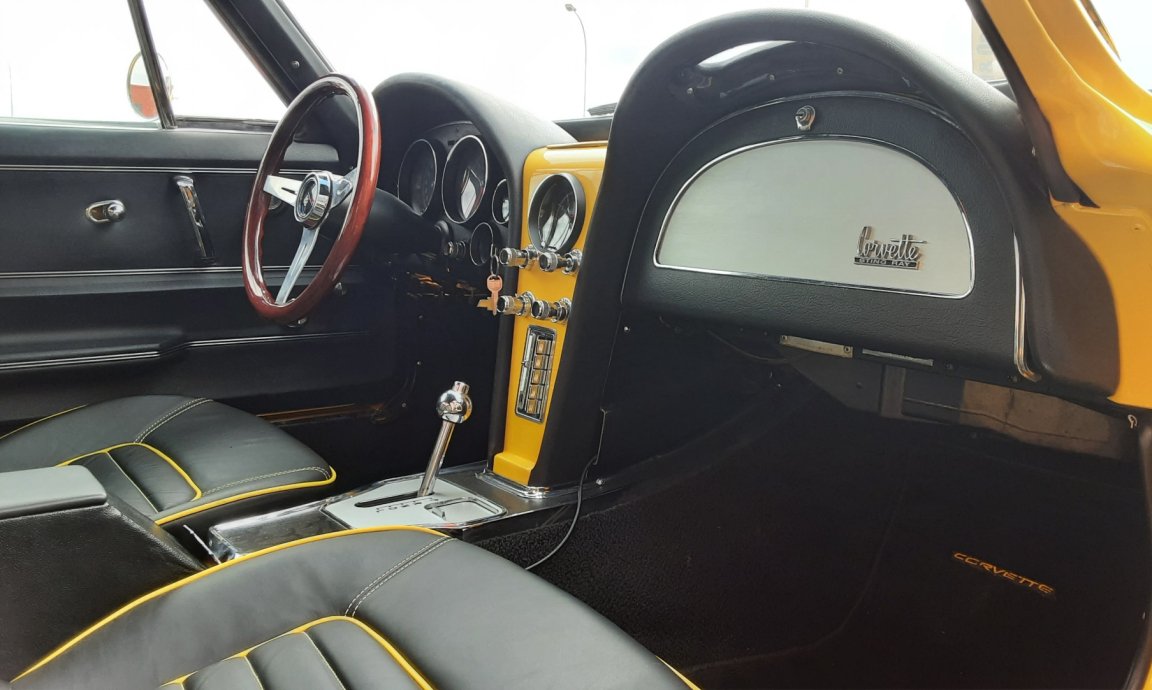 Chevrolet Corvette - Photo 27