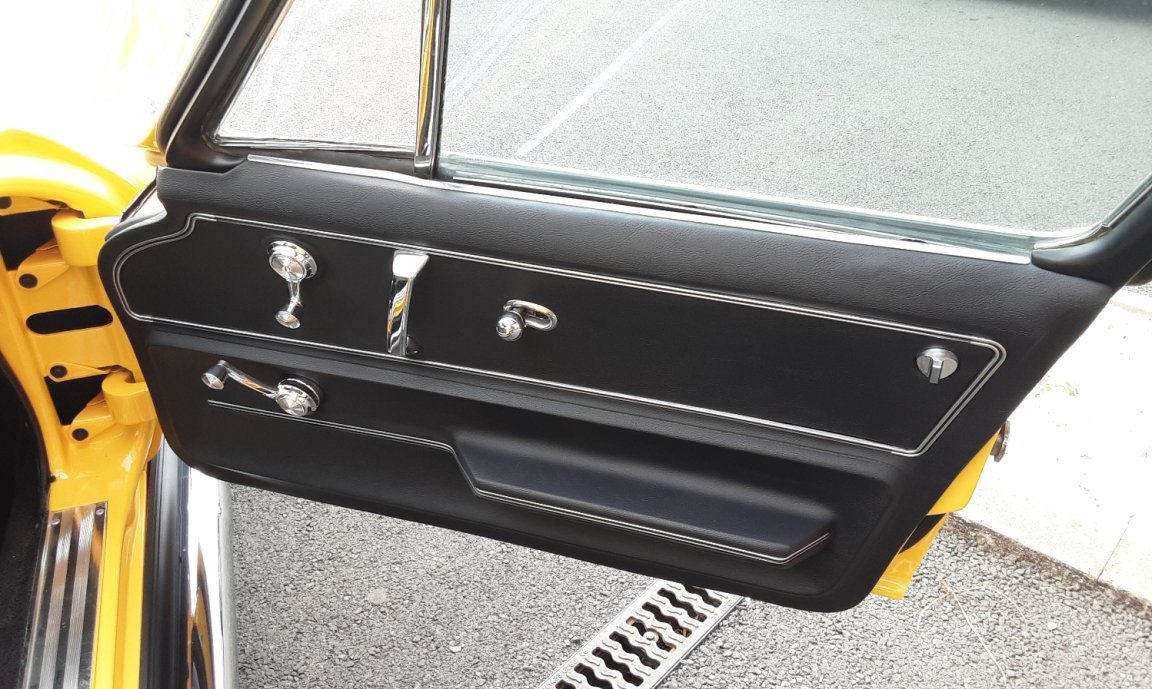 Chevrolet Corvette - Photo 28
