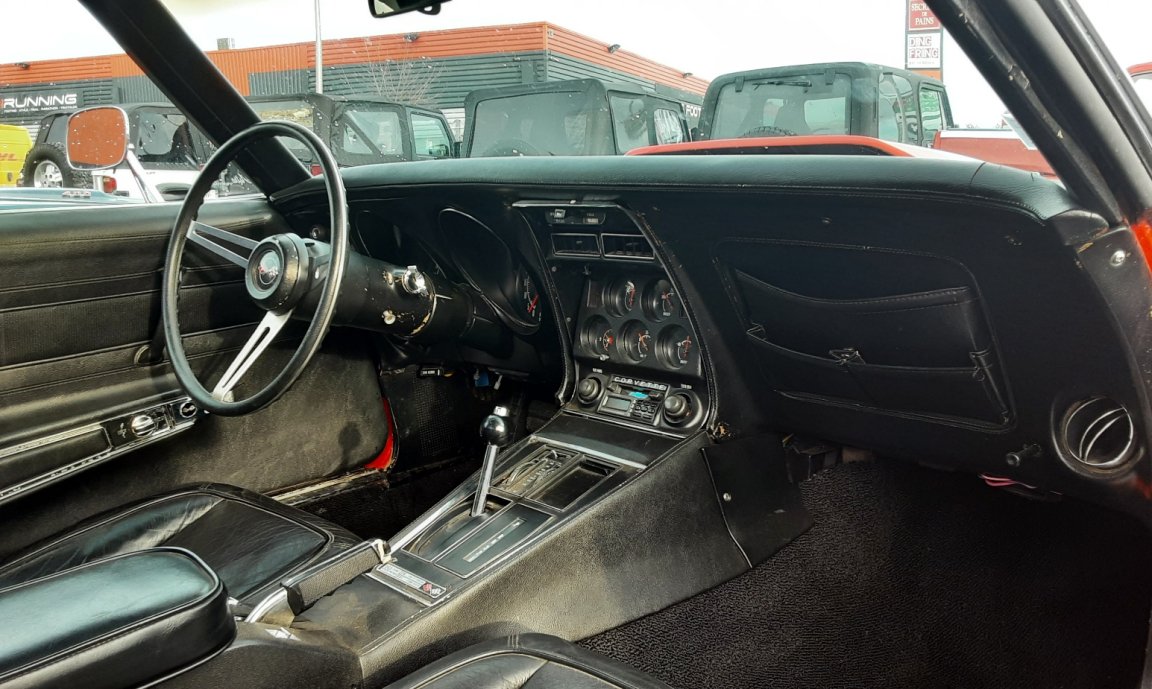 Chevrolet Corvette - Photo 12