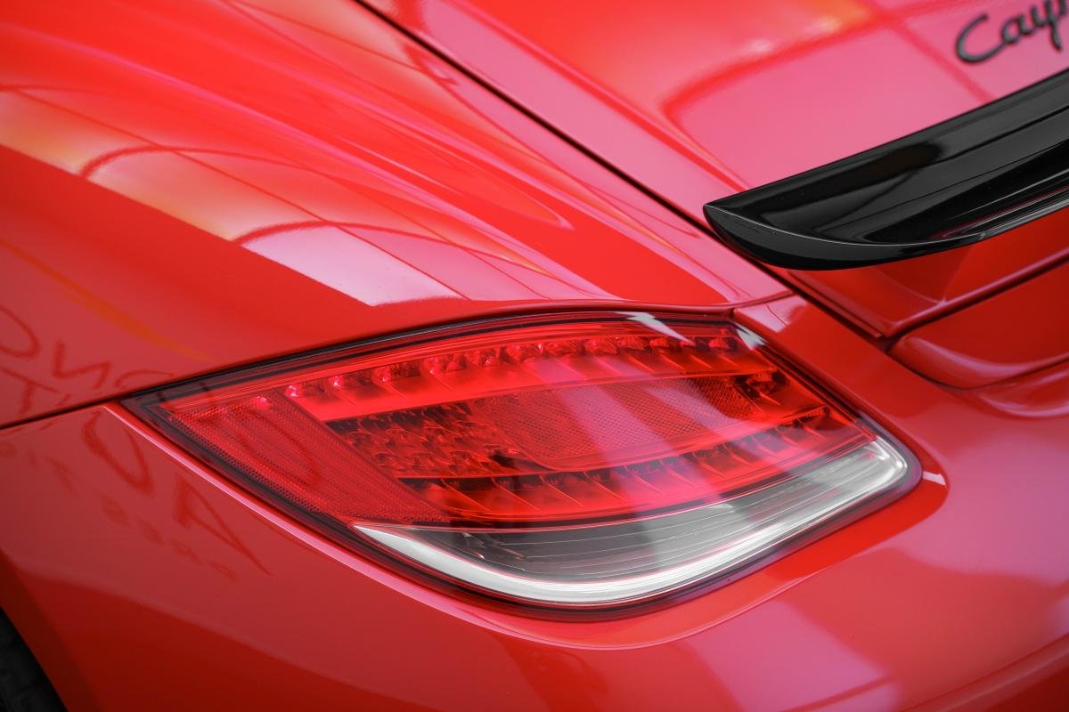 Porsche Cayman - Photo 13