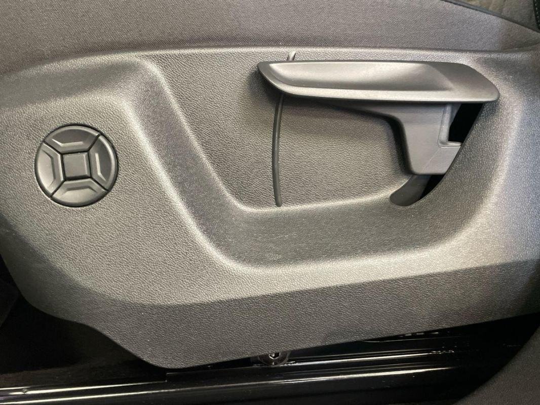 Volkswagen Tiguan - Photo 14