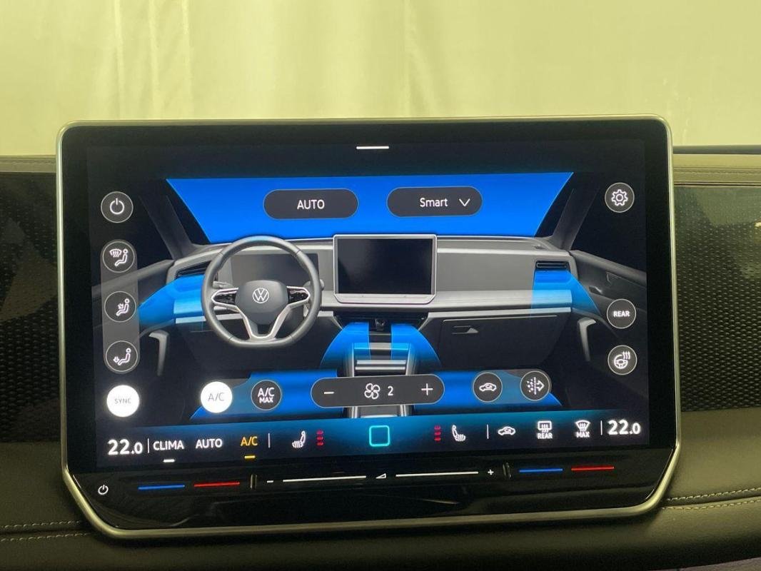 Volkswagen Tiguan - Photo 19