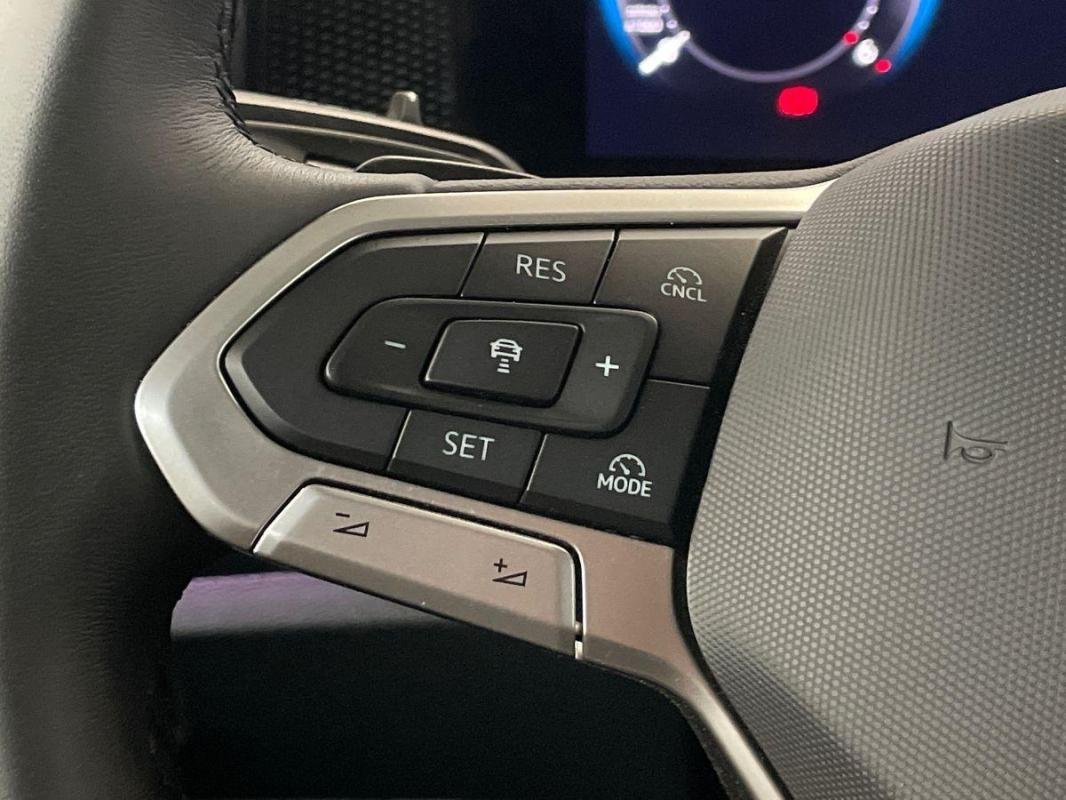 Volkswagen Tiguan - Photo 21