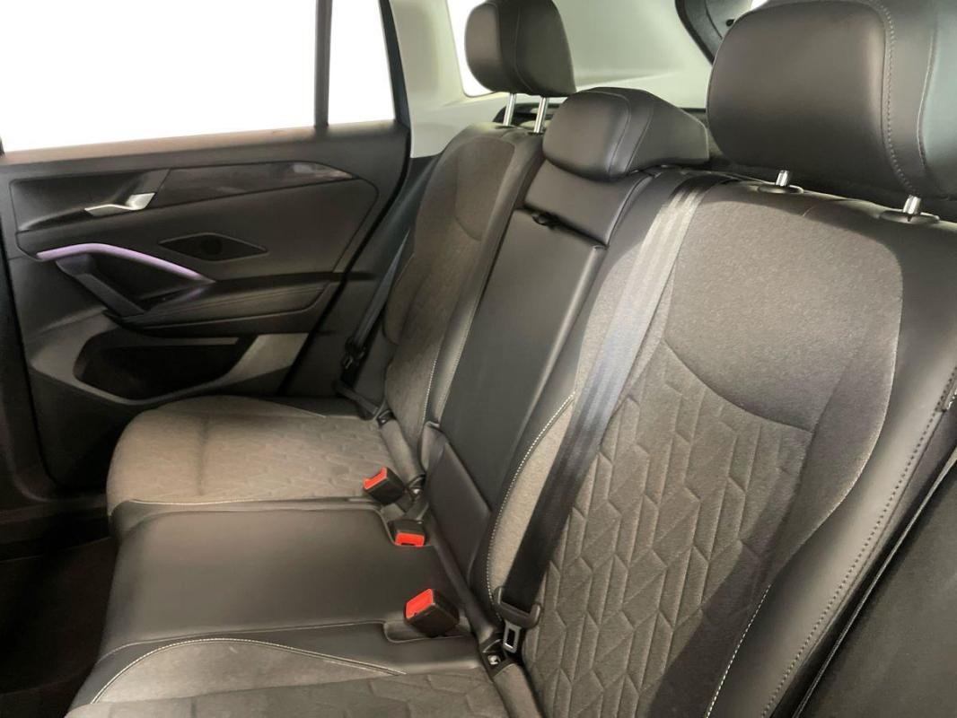 Volkswagen Tiguan - Photo 23