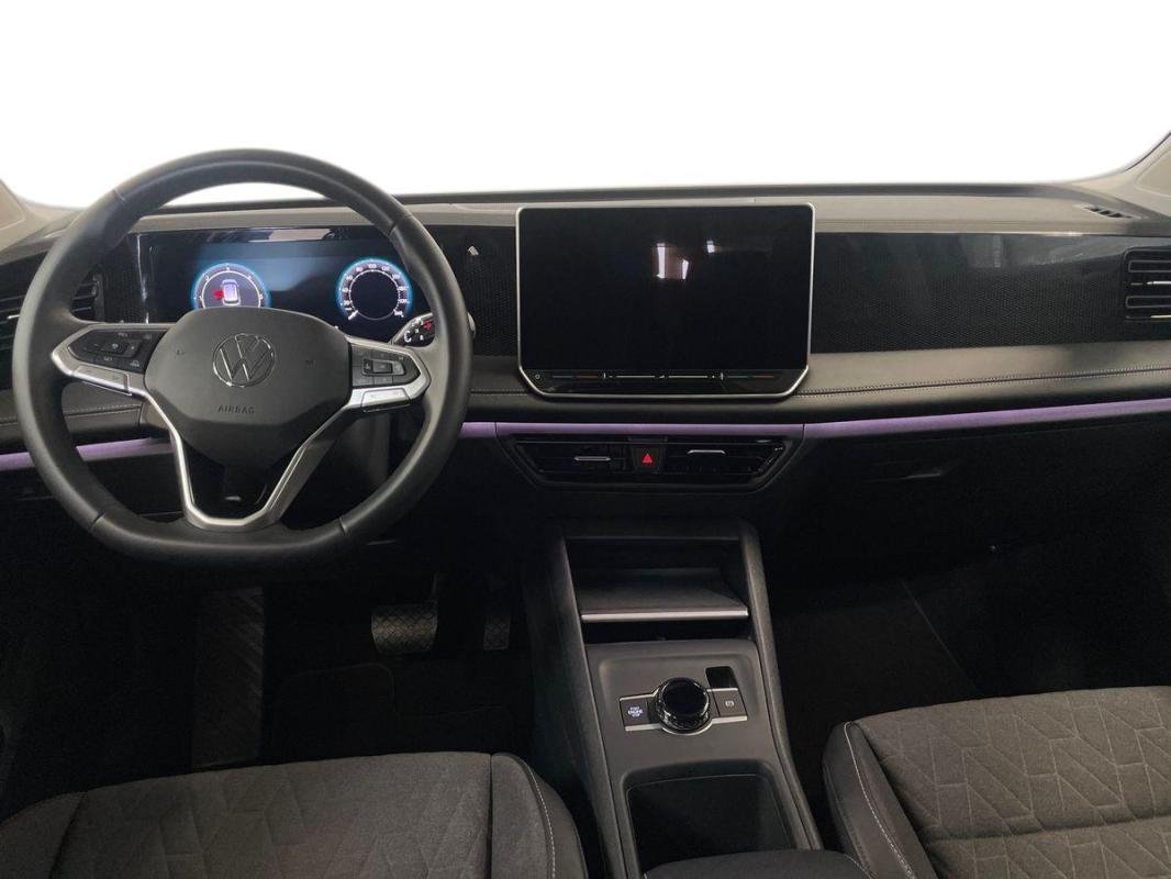 Volkswagen Tiguan - Photo 8