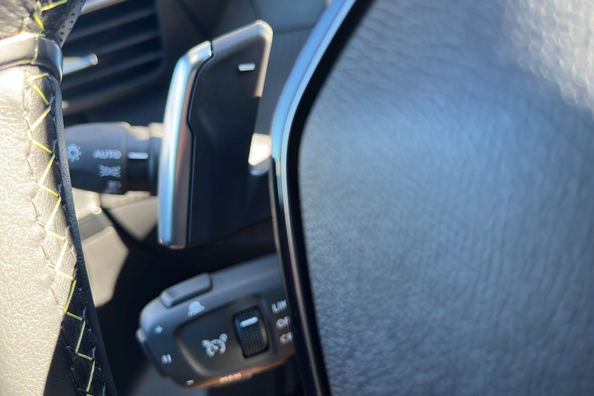 Peugeot 208 - Photo 27