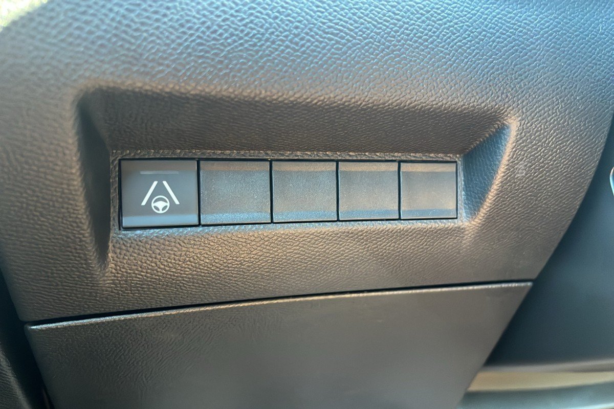 Peugeot 208 - Photo 29