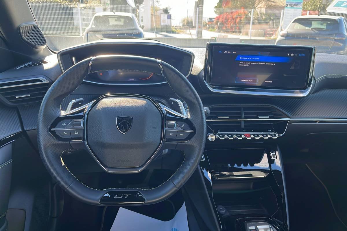 Peugeot 208 - Photo 10