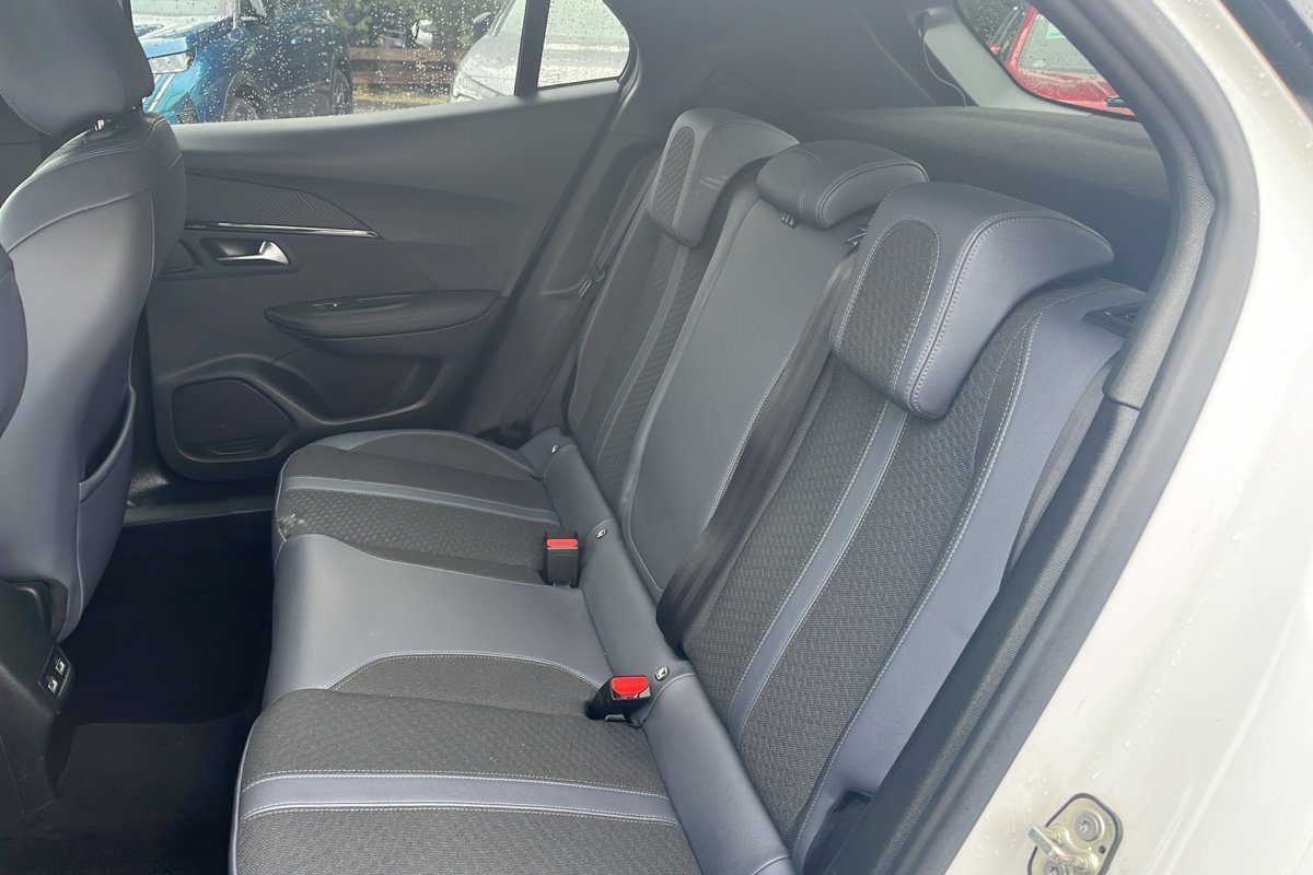 Peugeot 2008 - Photo 12