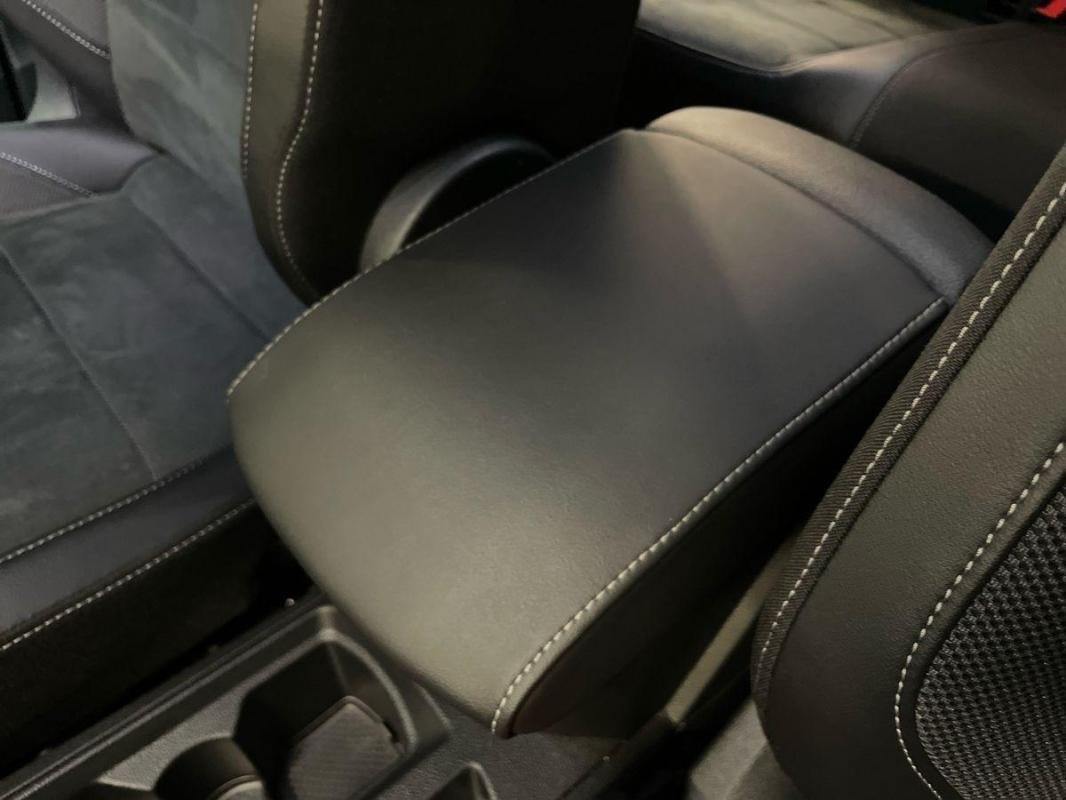 Volkswagen T-Roc - Photo 12