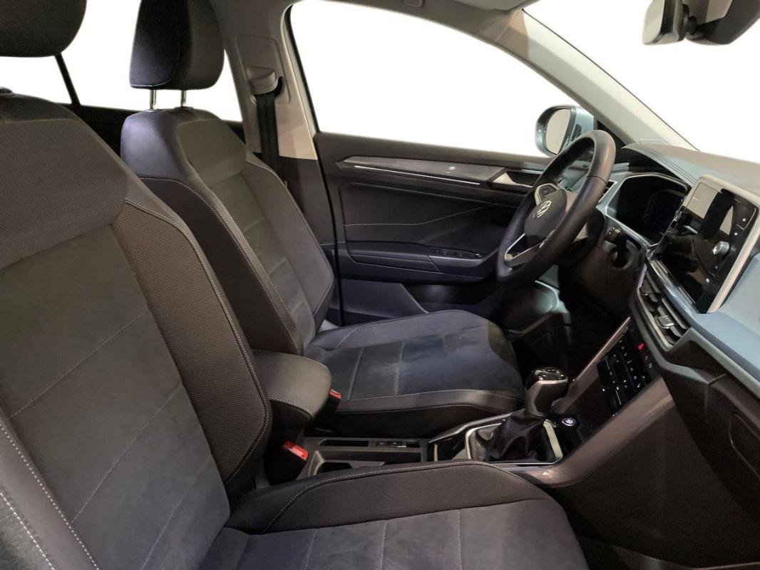 Volkswagen T-Roc - Photo 13