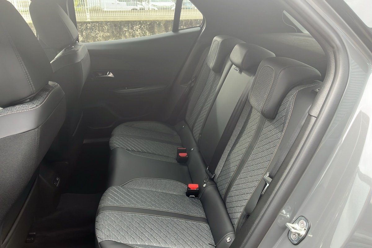Peugeot 2008 - Photo 12