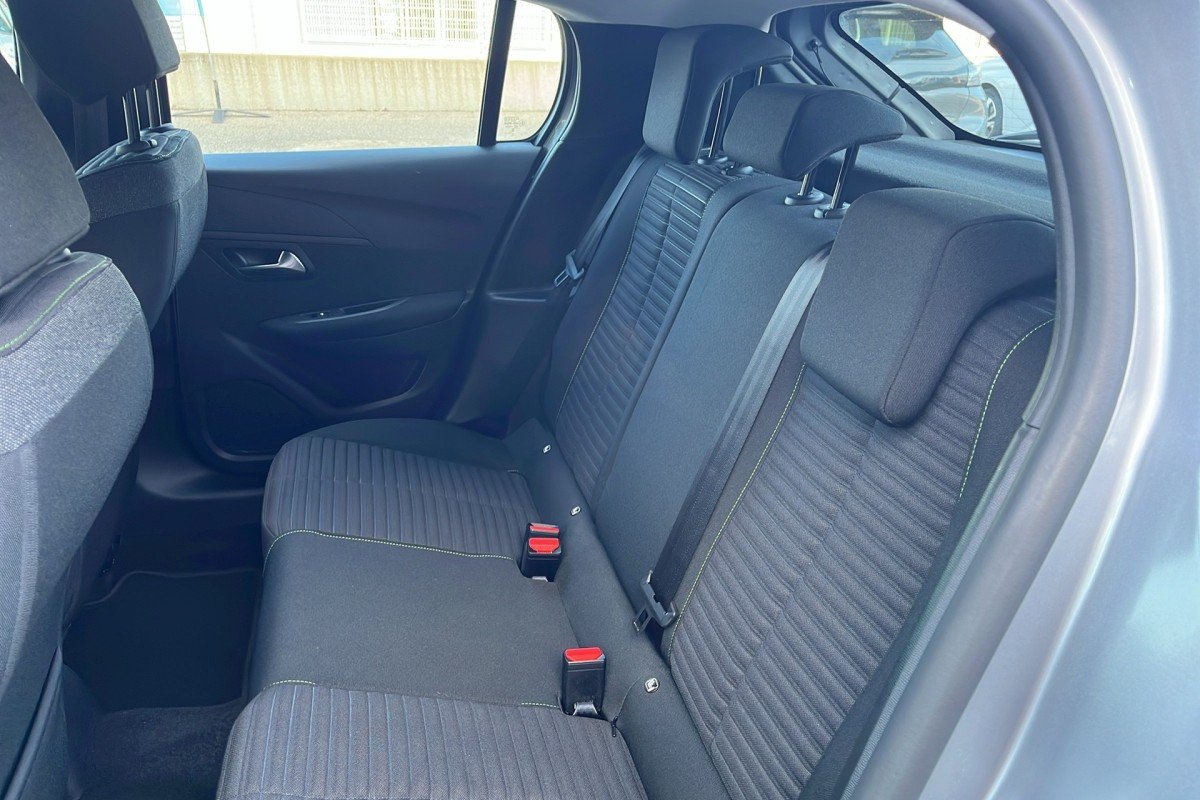 Peugeot 208 - Photo 12