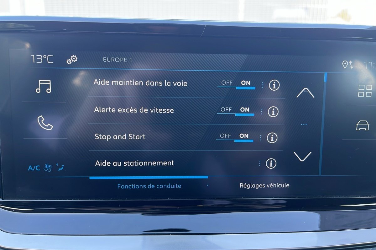 Peugeot 208 - Photo 25