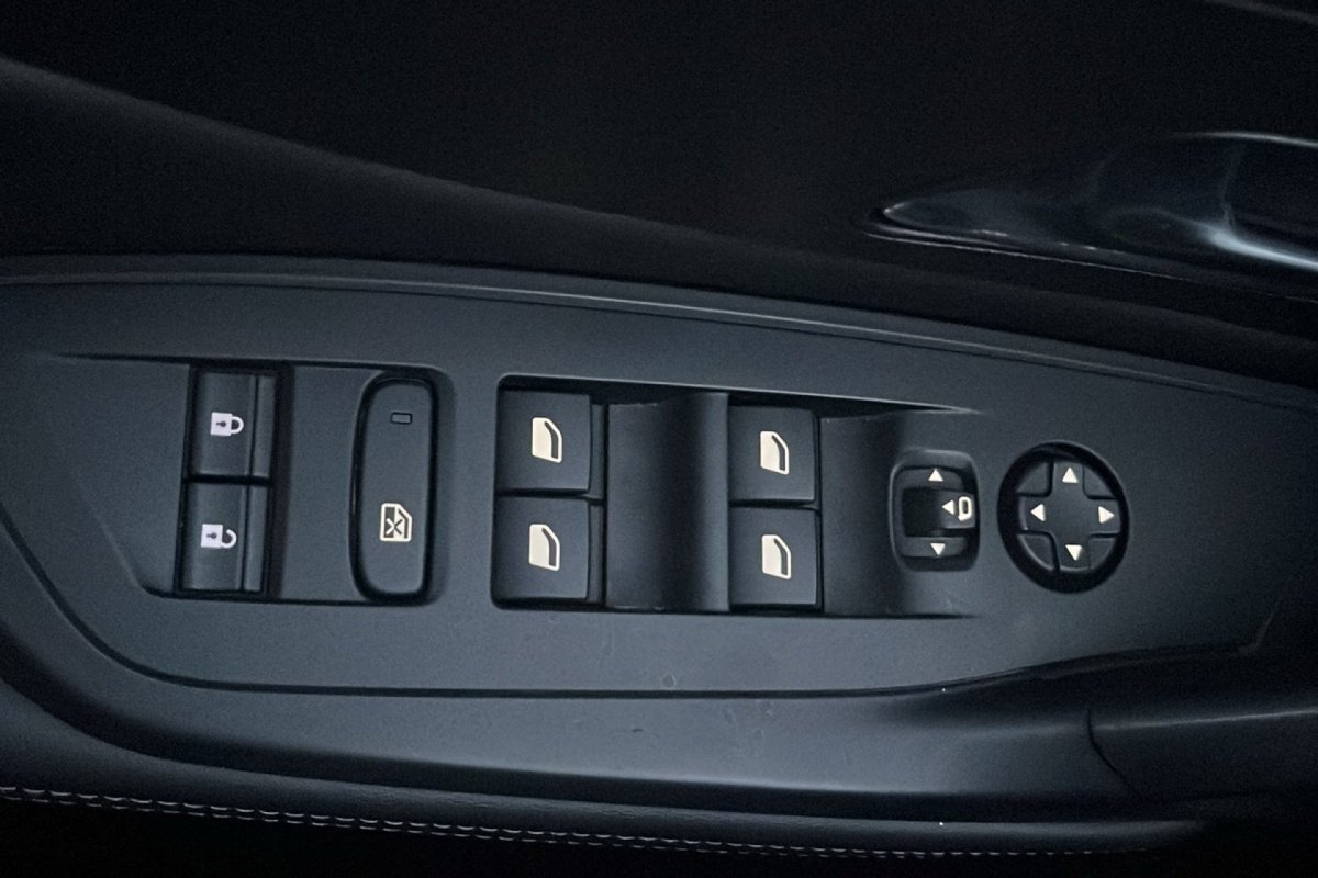 Peugeot 308 - Photo 23