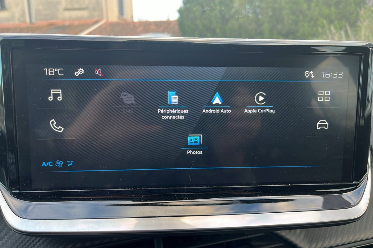 Peugeot 208 - Photo 16