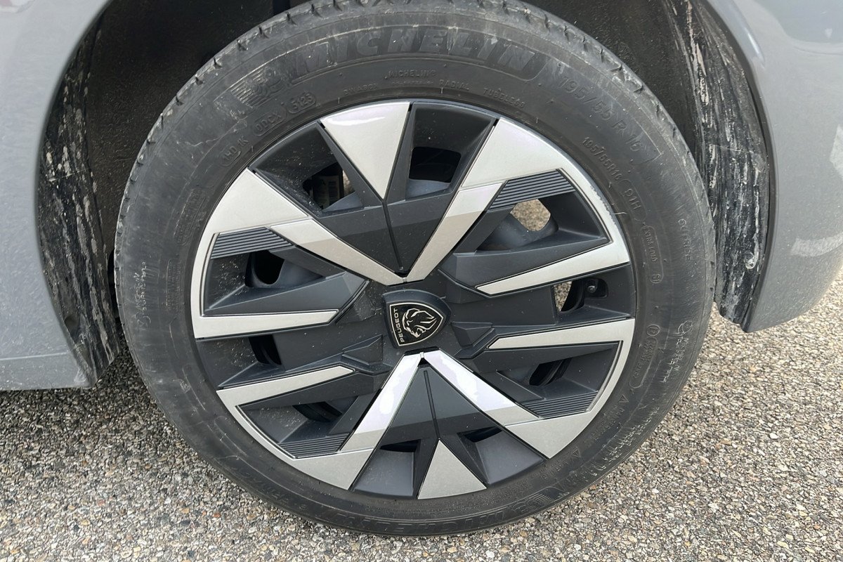 Peugeot 208 - Photo 20