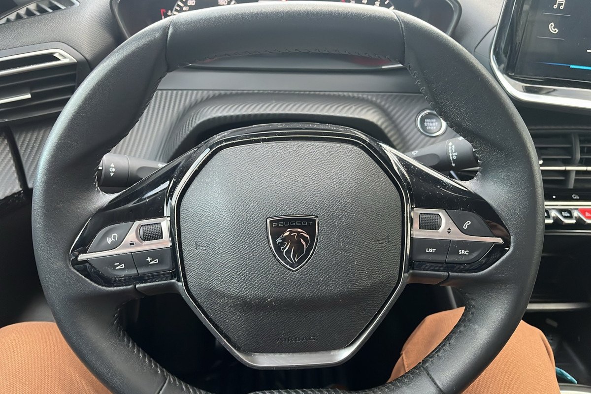 Peugeot 208 - Photo 22