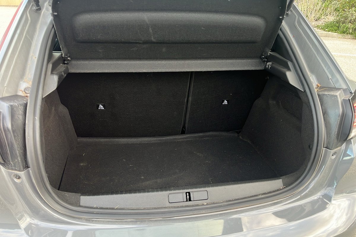 Peugeot 208 - Photo 9