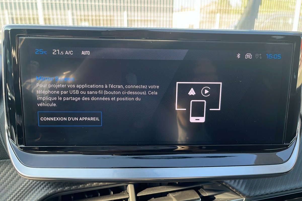 Peugeot 208 - Photo 17
