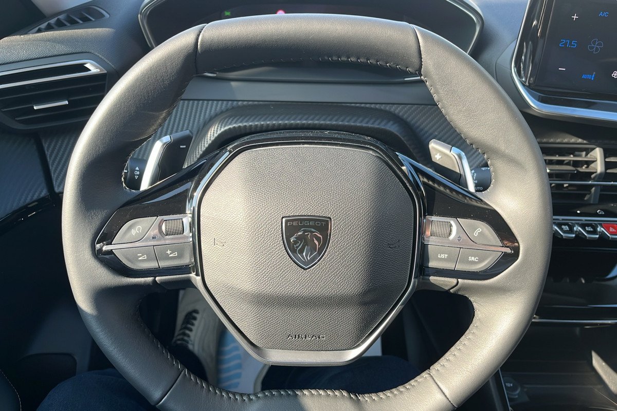 Peugeot 208 - Photo 23