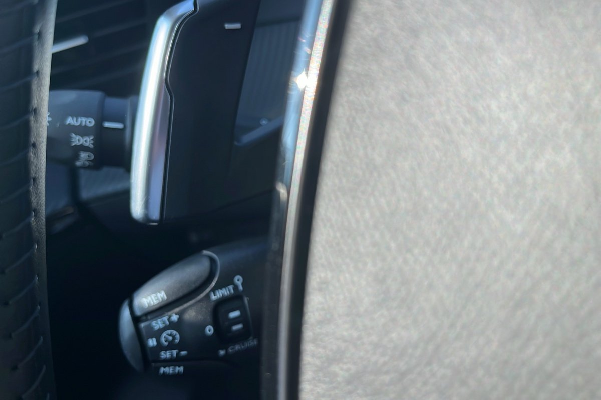 Peugeot 208 - Photo 24