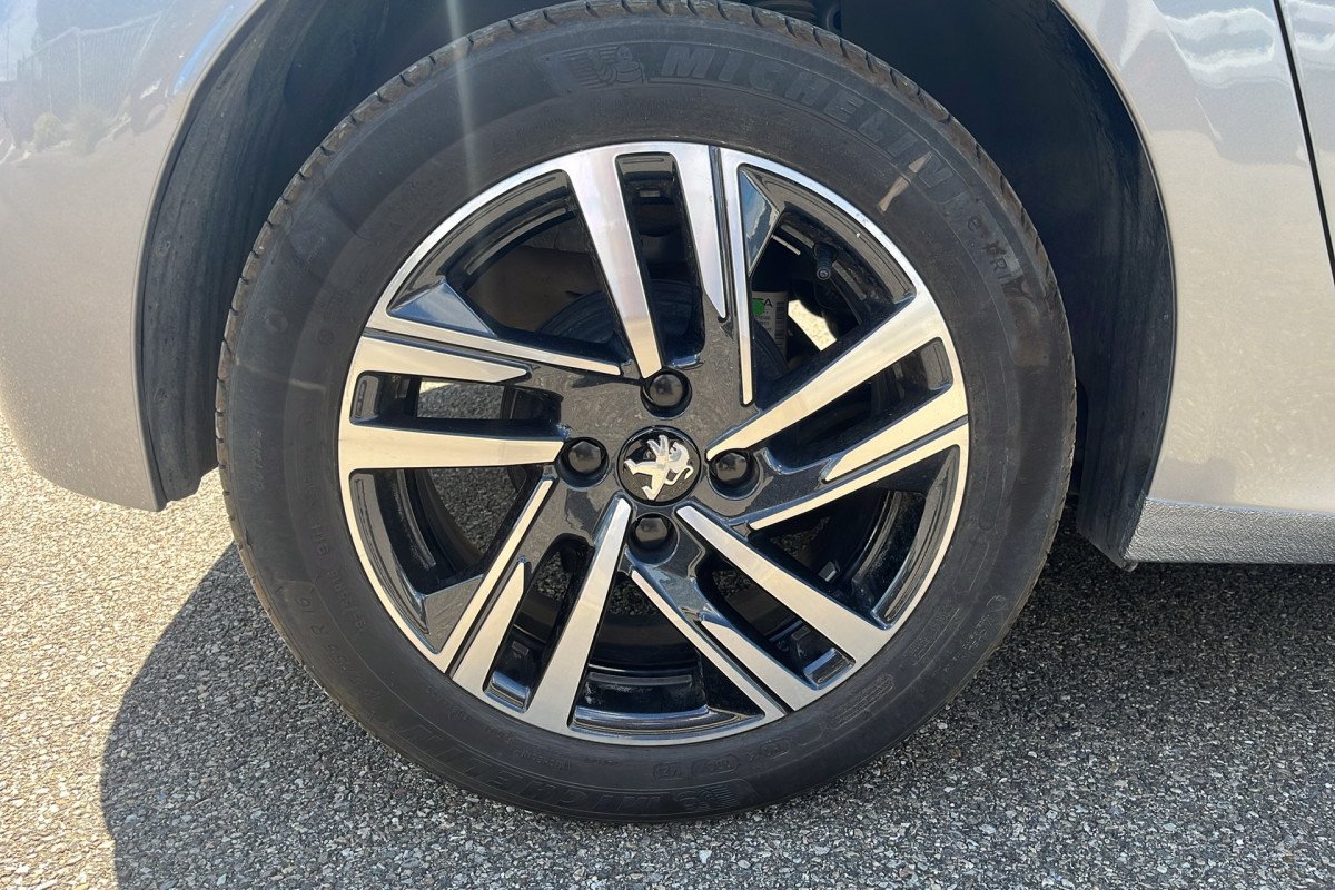 Peugeot 208 - Photo 20
