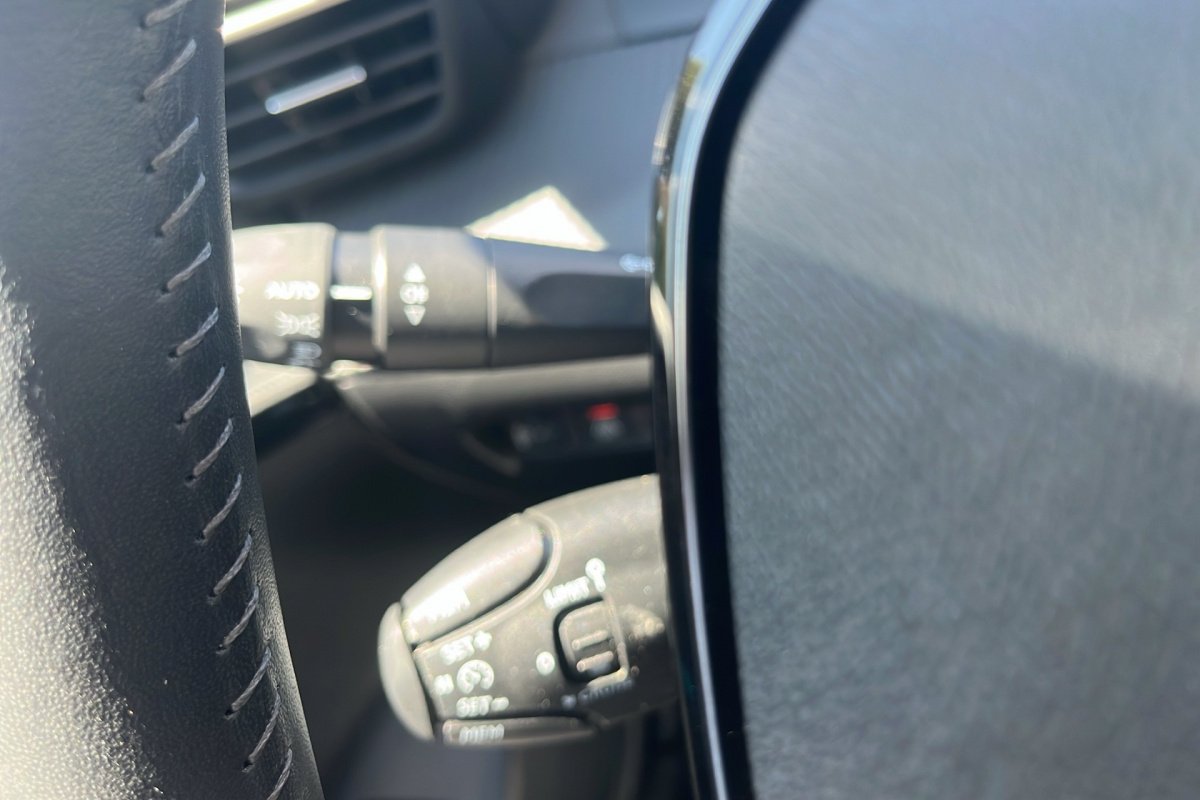 Peugeot 208 - Photo 23