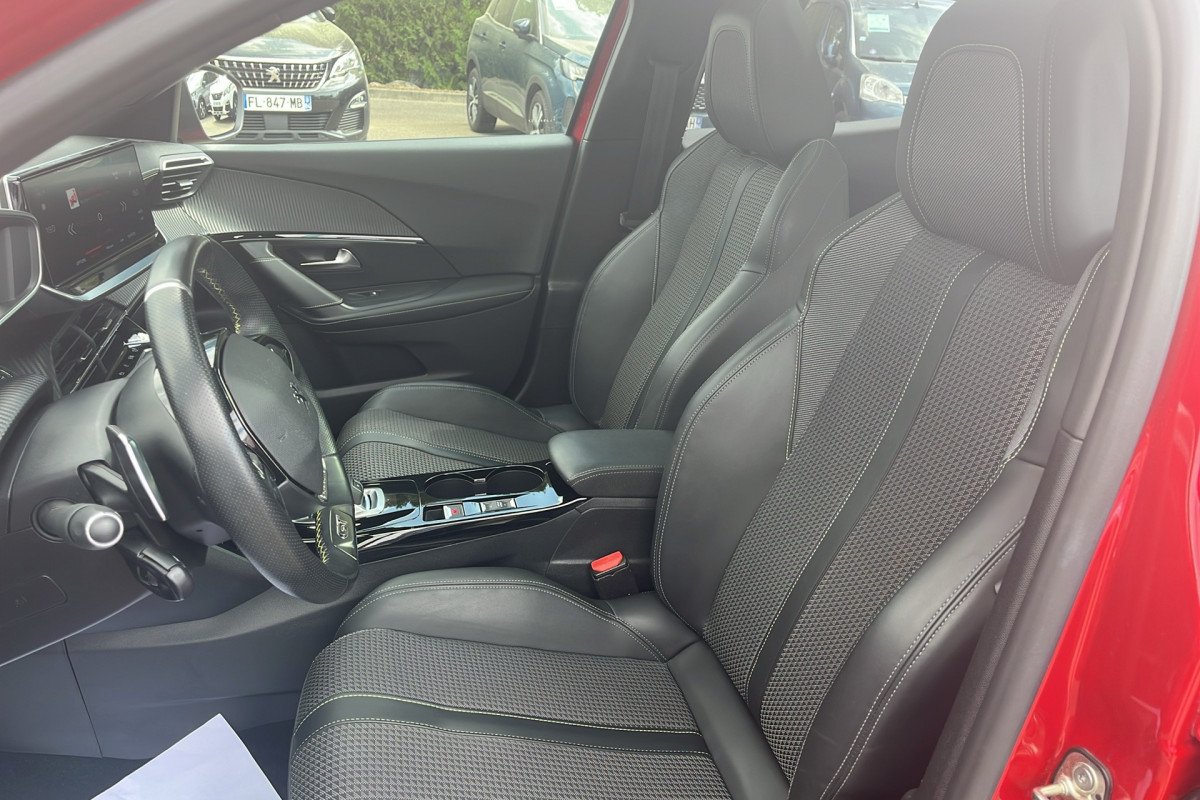 Peugeot 2008 - Photo 11