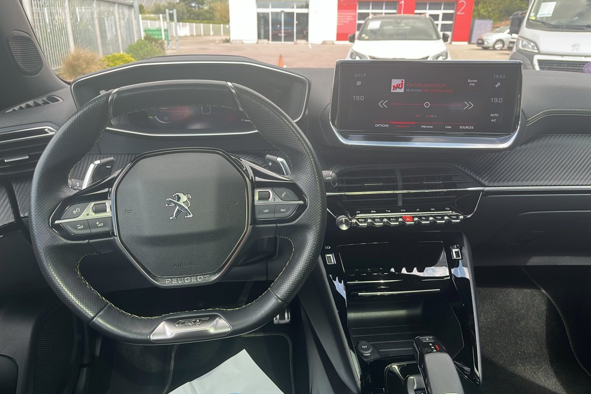 Peugeot 2008 - Photo 10