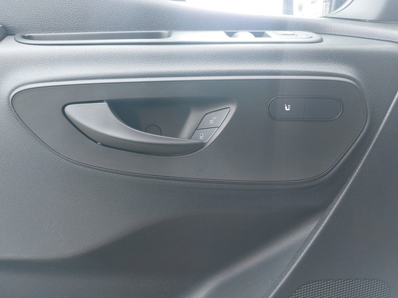 Mercedes Sprinter - Photo 13