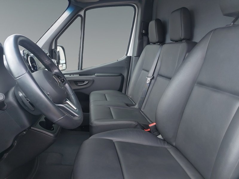 Mercedes Sprinter - Photo 8