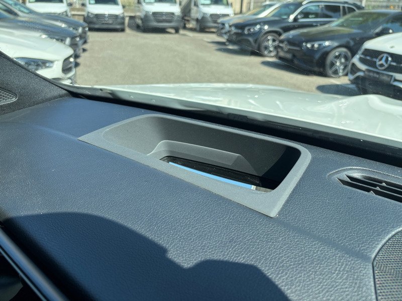 Mercedes GLB - Photo 31