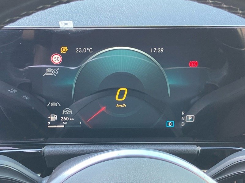 Mercedes Gla - Photo 22