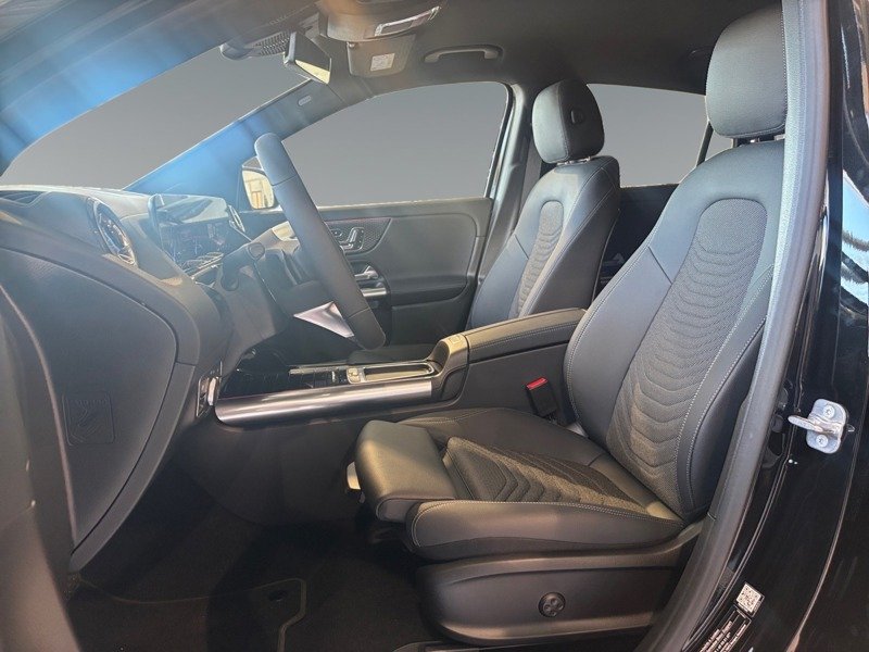 Mercedes EQA - Photo 12