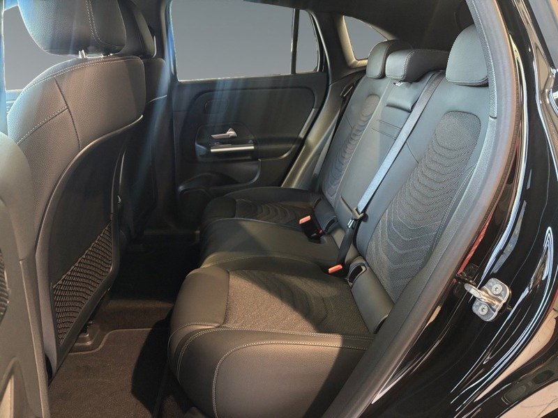Mercedes EQA - Photo 14