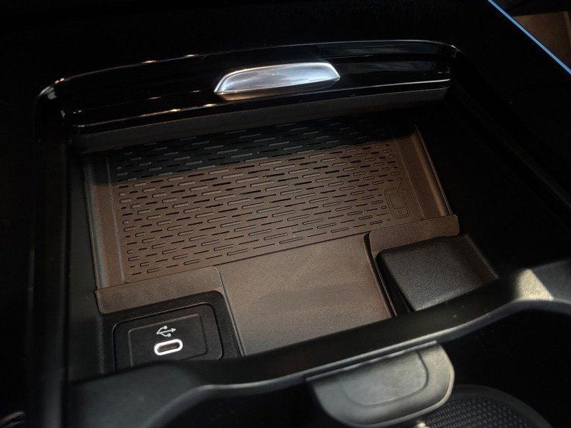 Mercedes EQA - Photo 22
