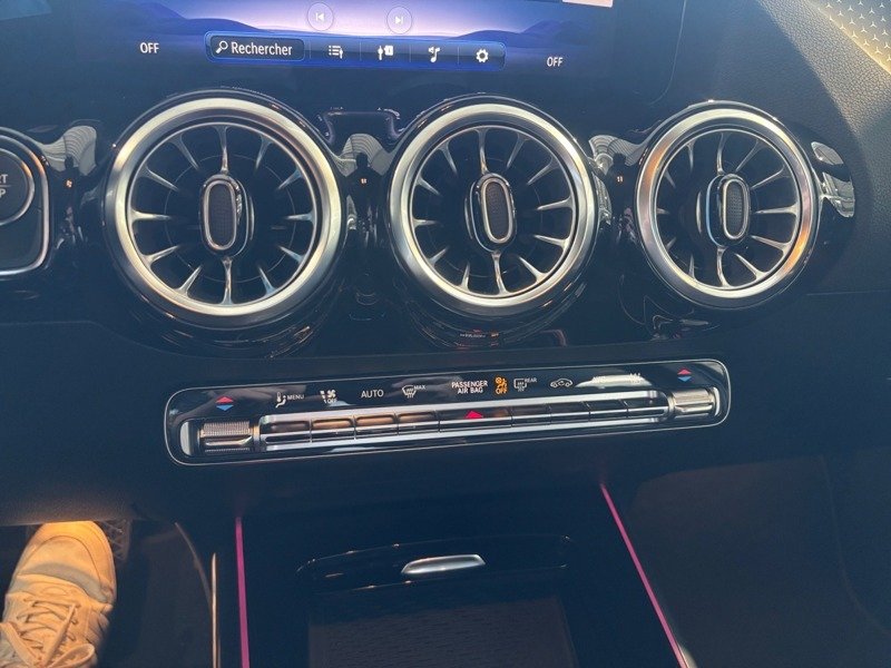 Mercedes EQA - Photo 24