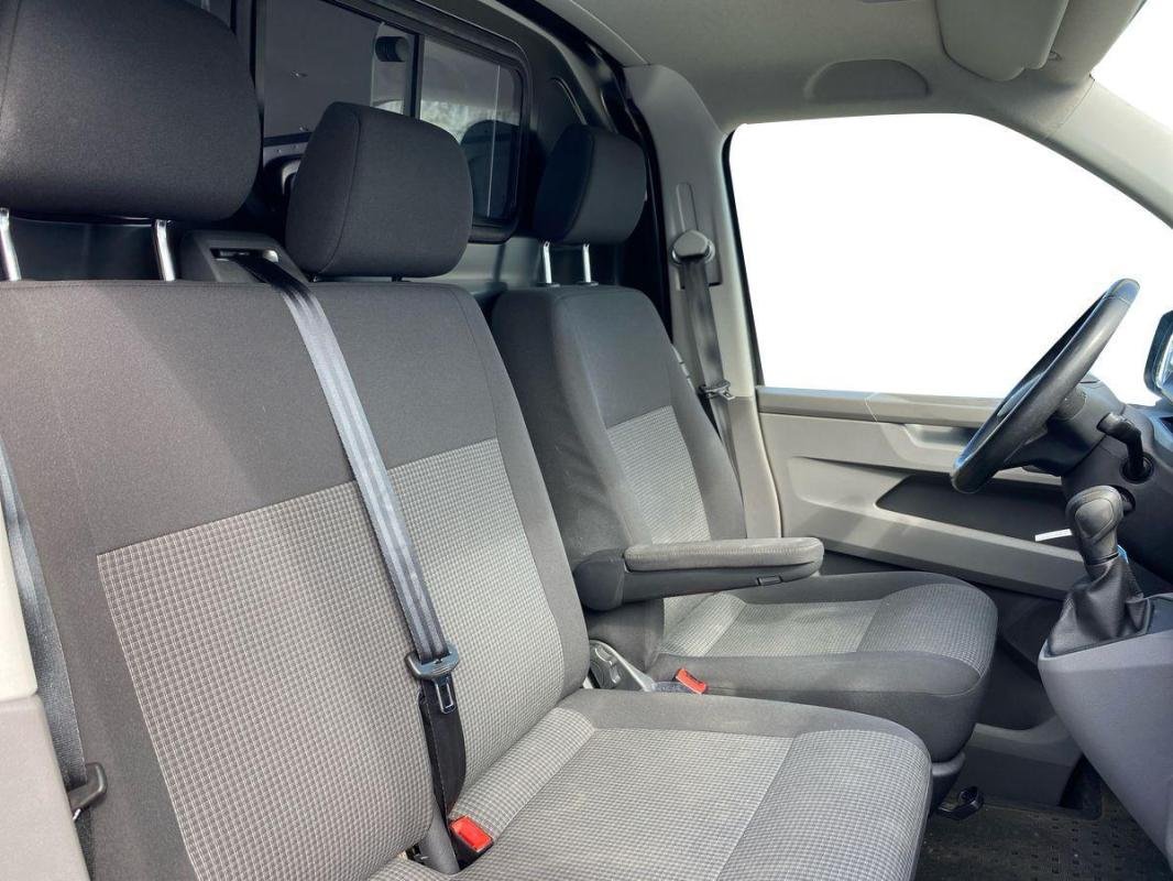 Volkswagen Transporter - Photo 13