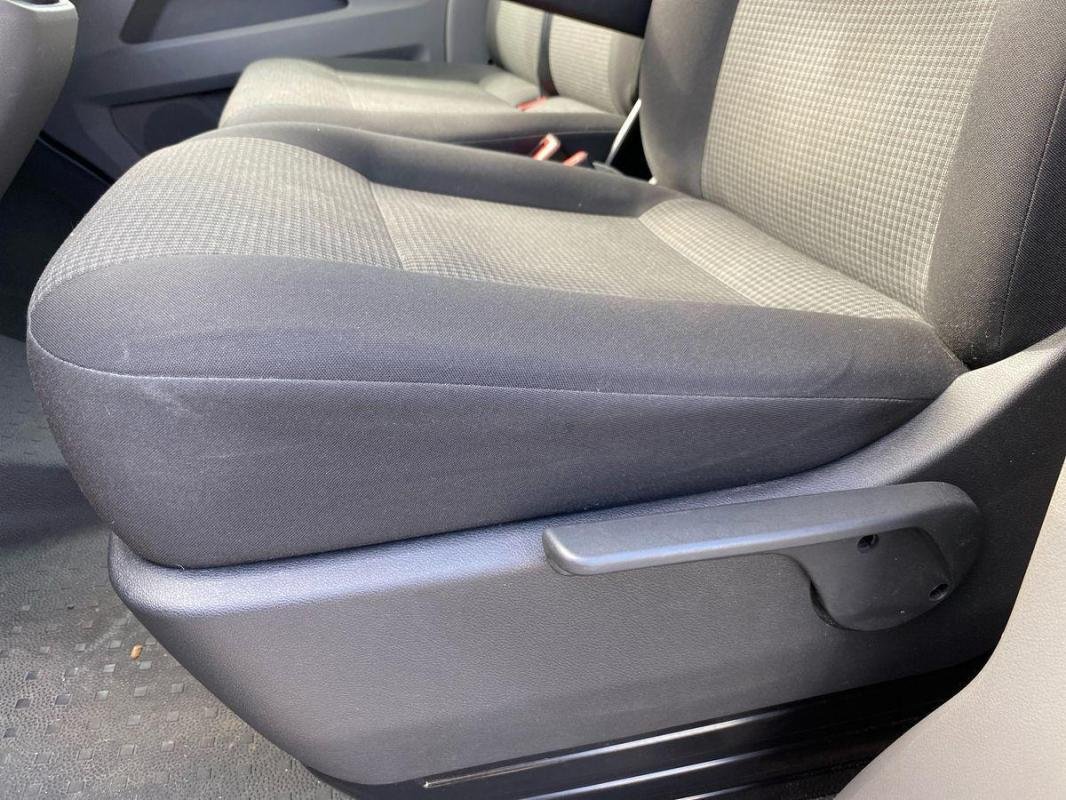 Volkswagen Transporter - Photo 14