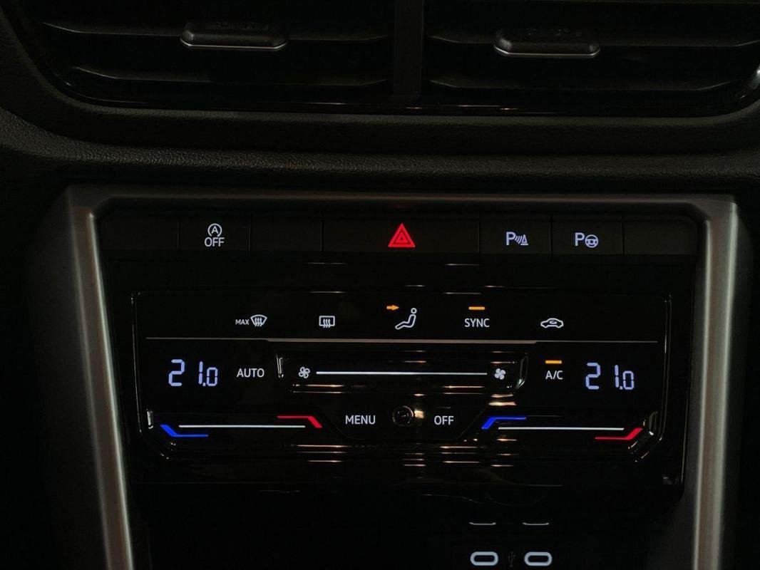 Volkswagen T-Roc - Photo 19
