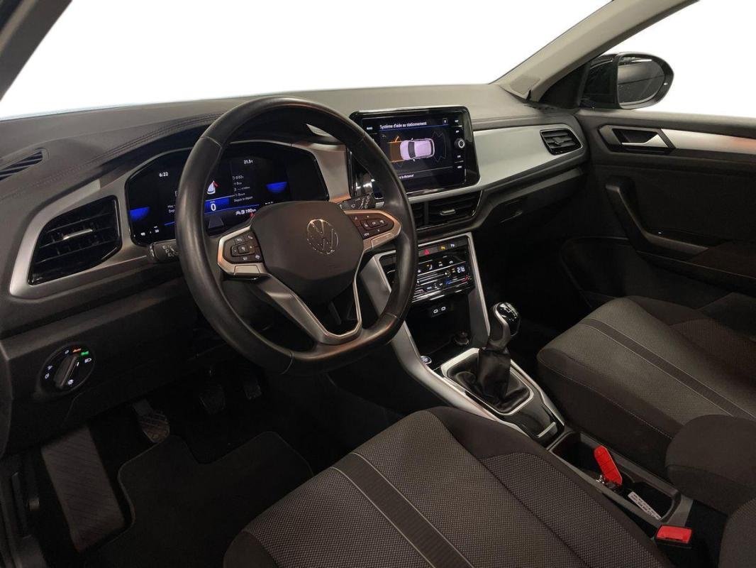Volkswagen T-Roc - Photo 9