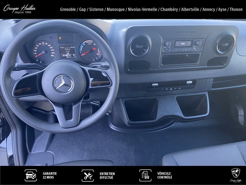 Mercedes Sprinter - Photo 11