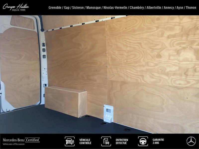 Mercedes Sprinter - Photo 14