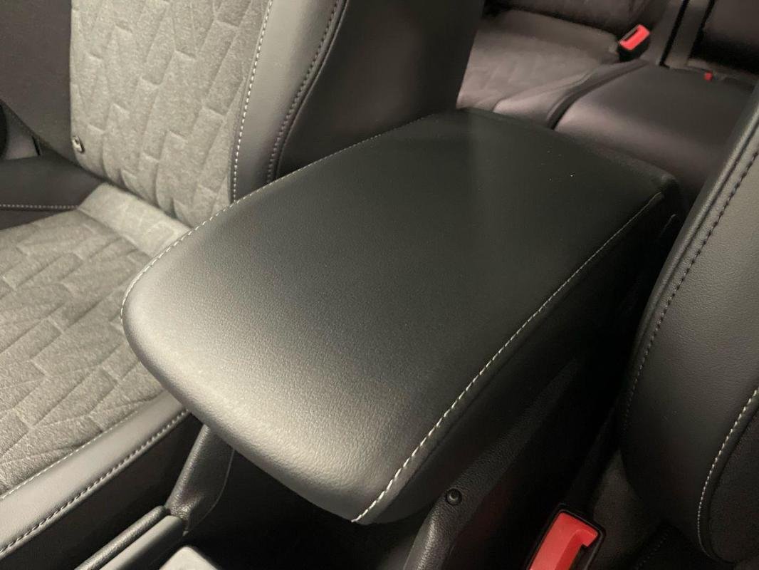 Volkswagen Tiguan - Photo 12