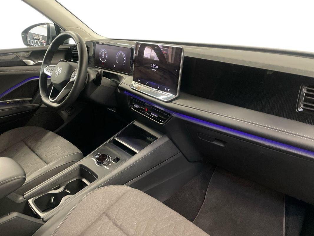 Volkswagen Tiguan - Photo 13