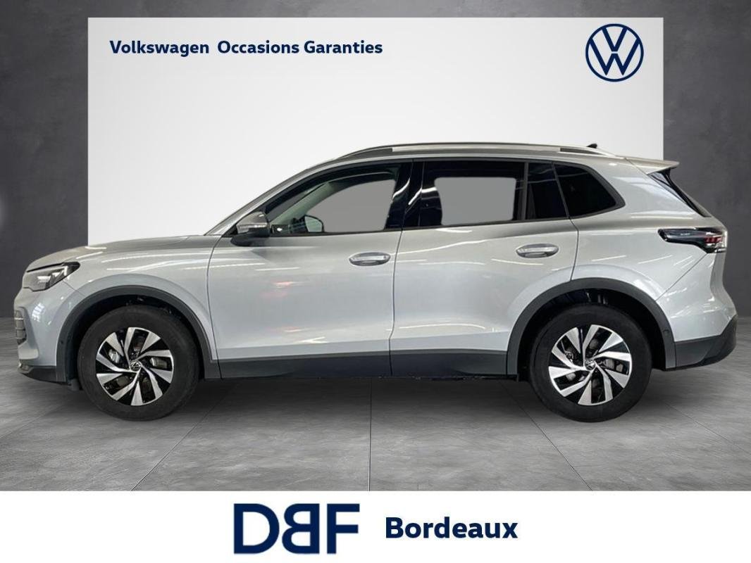 Volkswagen Tiguan - Photo 2