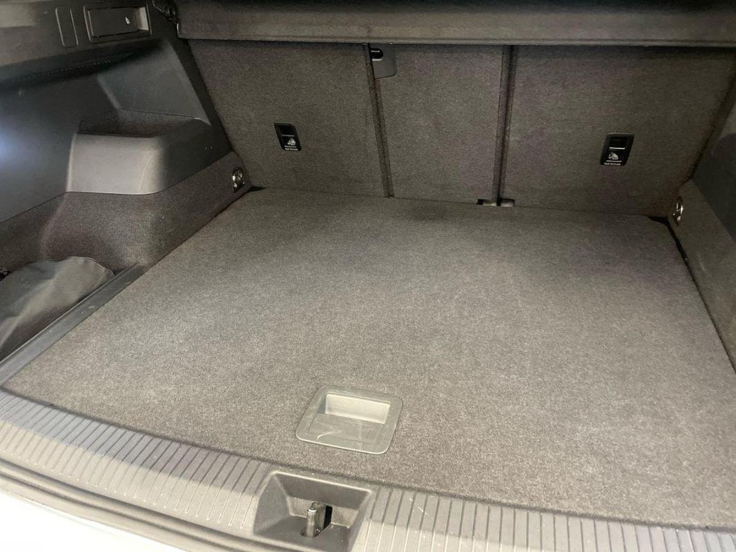 Volkswagen Tiguan - Photo 32